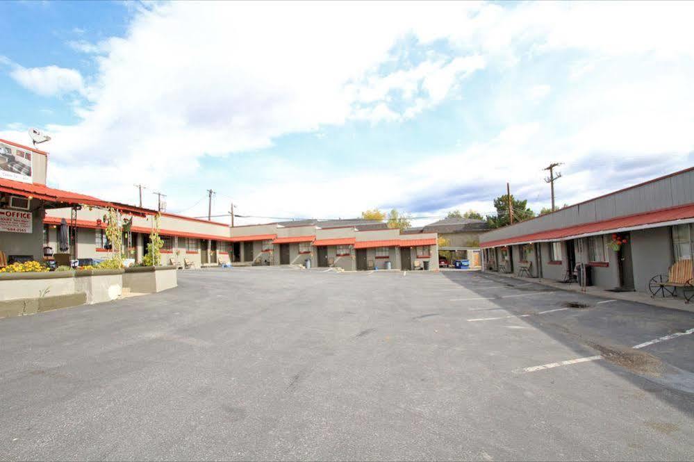 Selkirk Motel Colville Esterno foto